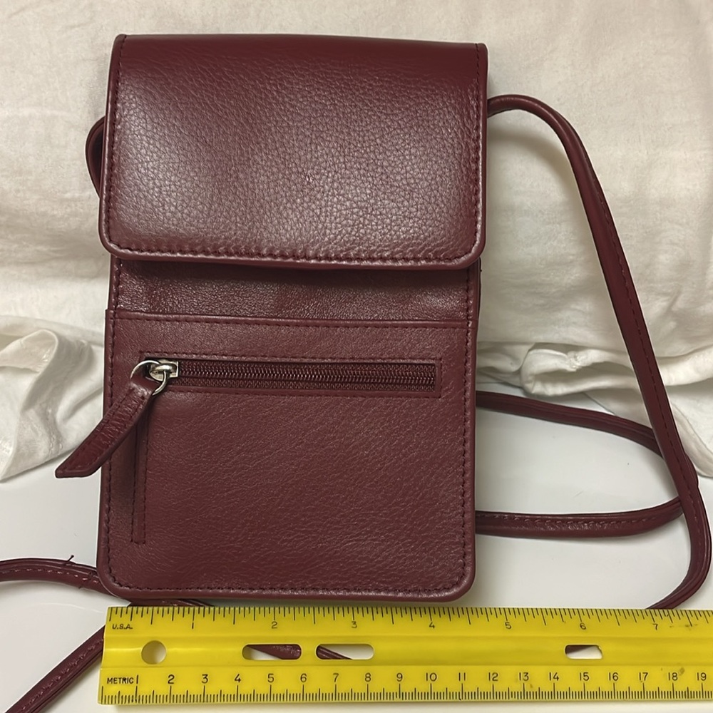 Burgundy RFID Blocking small crossbody. Bought for travel. Never used. - Picture 7 of 9